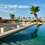 Rojo Villa Santa Maria (Paros)