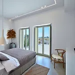 Villa Rojo *