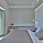 Villa Rojo *