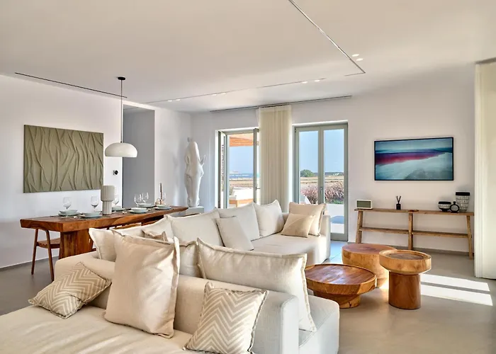 Villa Rojo Santa Maria (Paros)