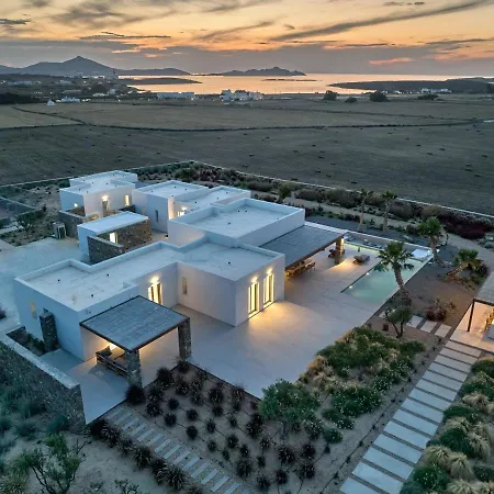 Villa Rojo Santa Maria (Paros)