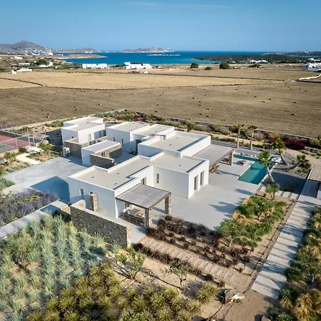 Rojo Villa *