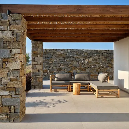 Rojo Villa