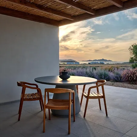 Rojo Villa