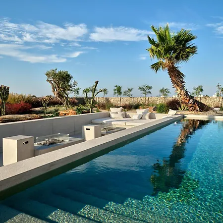 Rojo Villa Santa Maria (Paros)