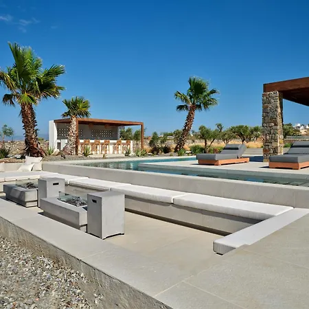 Rojo Villa *