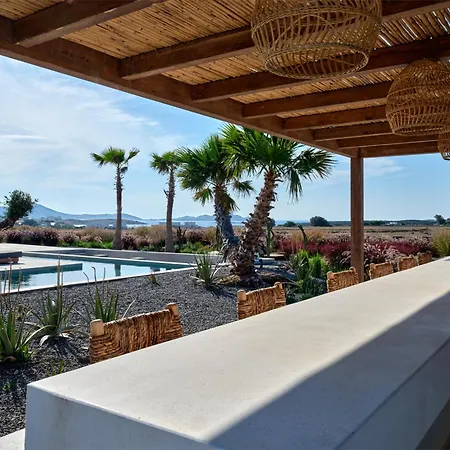 Rojo Villa *