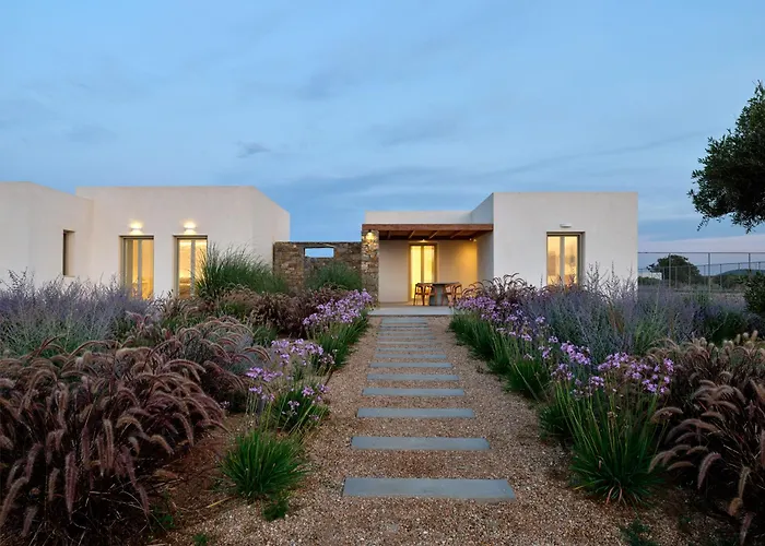 Rojo Villa Szánda María